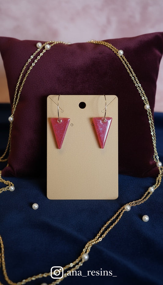 Triangulära örhängen